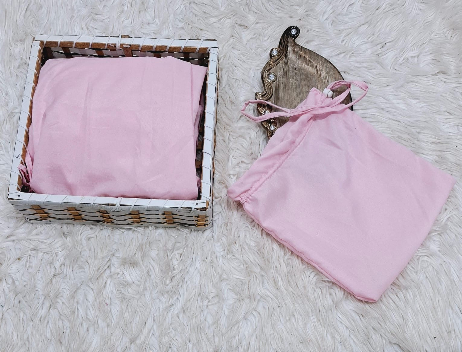 Full-Size Swiss Lawn Prayer Jilbab with Matching Bag